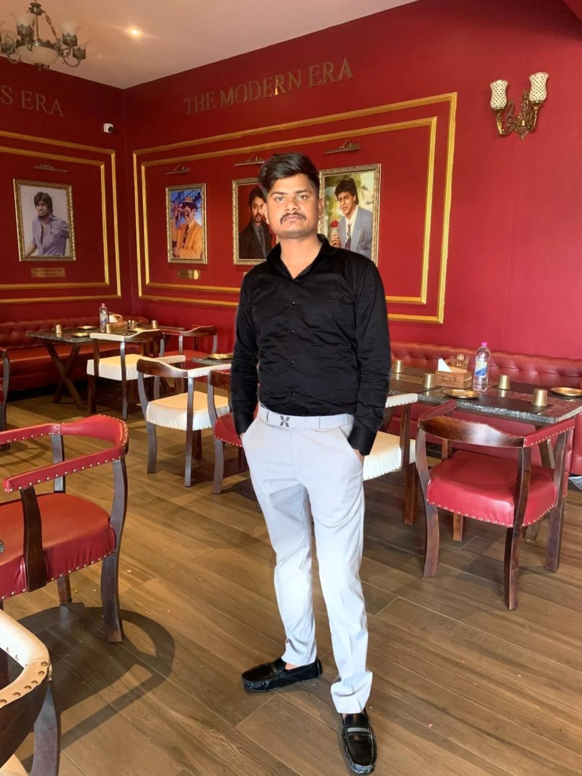 Himanshu Chouhan – Founder of Quick Artsy Furniture